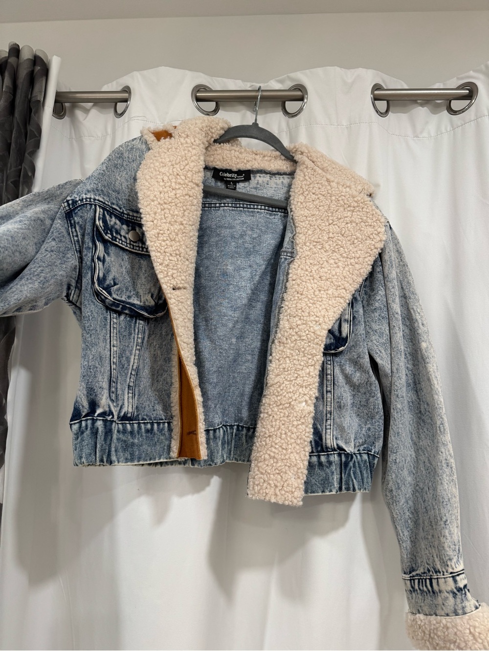 Hera Collection Light Blue Washed Denim Sherpa-Lined Jacket with Cream Trim